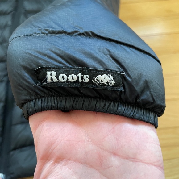 Roots Women’s Zip Down Packable Jacket - Picture 3 of 5